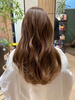 ヘアーアンドメイク シルバ(Hair&Make SILVA) 軽やかロングヘア