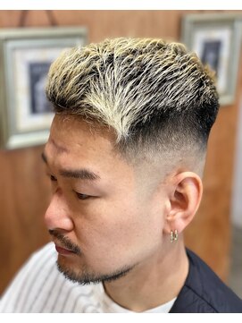 バーバーエレン 中野新橋店(BARBER ellen) サイドグラデーション/スリークショート/かき上げ/中野新橋