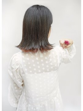 レスピア 銀座中央通り店(Respia) インナーピンクの外ハネロブ【銀座】