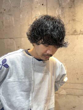 リラ(rila) メンズパーマ