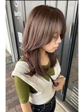 ルーツ(Roots) ☆透明感カラー/柔らかベージュ/レイヤー/似合わせカット☆