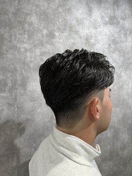 スピン 本八幡(SPIN) ベリーショート/ダークアッシュ/ニュアンスパーマ/韓国マッシュ