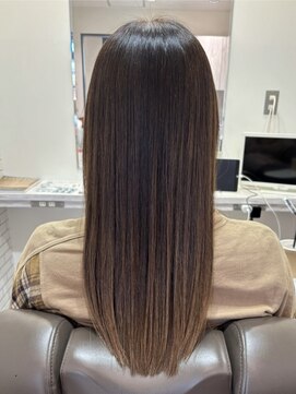 カミケンガレリア(kamiken. galleria) 艶髪ストレート髪質再生トリートメント【カミケンパセオ】