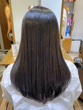 ヘアリゾート粋 新宿三丁目本店 《前地 麻衣》艶髪/ストレートロング/丸みロング