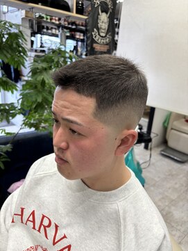 バーバー髪レジェンド(BARBER髪LEGEND) (High)スキンフェード