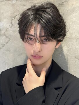 サイン メンズ 渋谷(SIGN men's) フェザーショートダウンパーマセンターパートニュアンスパーマ