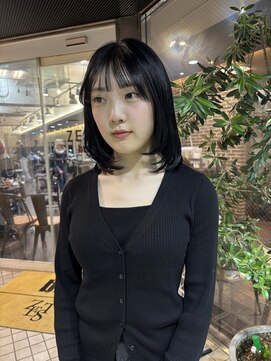 ヘアーアンドメイク ビス(HAIR&MAKE bis) 顔周り　【KAYO】