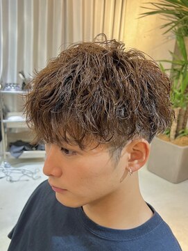 サップ 吹田店(Sup) ソフトツイストパーマ 刈り上げ マッシュ