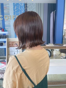 コワファースト 大分(COIFF1RST) 切りっぱなしボブのブラウンカラー