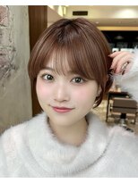 アフロート ルヴア(AFLOAT RUVUA) 《岩田莉奈》ハイライトで白髪ぼかし★くびれショートボブ 新宿