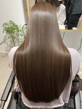 シキ 戸塚(Shiki.) 着物ヘア/大人ガーリー/ダークアッシュ/似合わせカット/戸塚