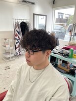 キューカンバー(CUCUMBER)&nbsp;メンズ【波巻きパーマ】