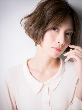 カバーヘア ブリス 川口(COVER HAIR bliss) *bliss川口*ひし形フォルム&センターパートが作る大人ボブx