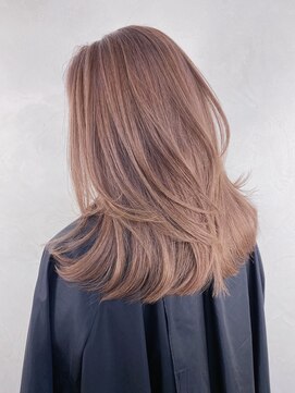 ジゼル(gisele) バレイヤージュ(小山)