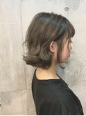 ベージュカラー