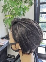 ヘッズ(HEADS)&nbsp;ハイライトグレージュのハンサムショート