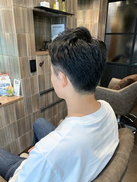 アクアヴィタエ(Aqua vitae) スマート刈り上げスタイル