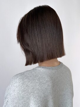 アイティー バイ アルバム 浦和店(IT by ALBUM) オリーブグレージュストレートボブ_グレージュカラー_ba422041