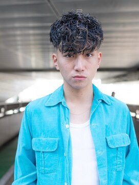 エフエム 明大前(FM) バーバー　ツイストパーマ/ツイスパ/ビジネス/フェードカット