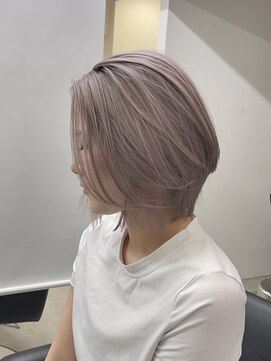 サン 大阪梅田(SUNC) 【ホワイトピンク】×【ショートボブ】