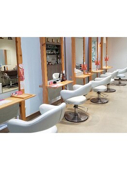 マンツーマンで丁寧な施術が自慢！あなたのお悩みに寄り添い、理想のスタイルへ導きます☆[南古谷]