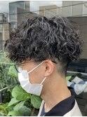 波巻きパーマメンズパーマメンズヘアツーブロックツイストパーマ