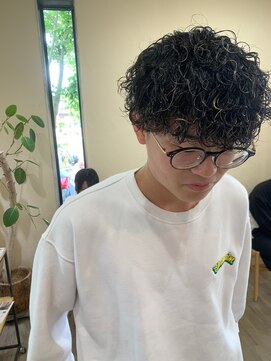 シフト(SHEEFT) 無造作ショート 波巻きツイストスパイラル 20代30代40代