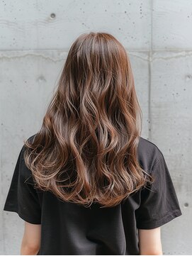 クラン 岡本(Chlan) アッシュブラウン×ウェーブヘア