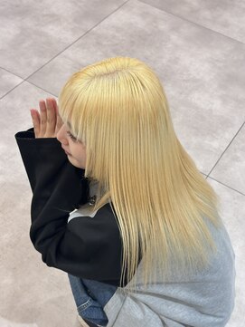 ウタリ(utari) 抜きっぱなしブロンド【難波 桜川/髪質改善】