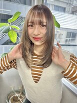 オグジュアリー 表参道(aux.) ミディアムレイヤースタイル