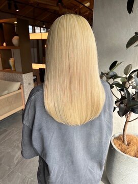 トップヘアーテラス(TOPHAIR TERRACE) 【艶感】抜きっぱなしブロンド