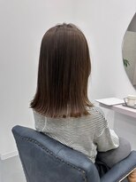 リノ(Lino) ツヤストレート/切りっぱなし/ベージュカラー