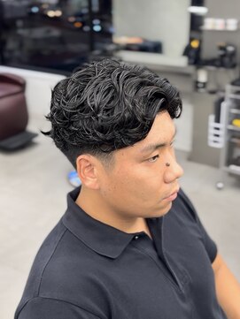 グルーマーズトウキョウ(GROOMER/S TOKYO) ブルーブラックフェザーパーマスパイキーショートサーフカール