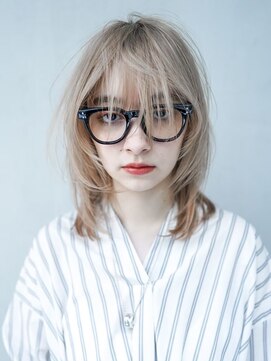 ギークス(GEEKS) 【GEEKS渋谷】ハイトーン/アッシュベージュ/ハッシュカット/小顔