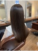 縮毛矯正で艶髪／20代30代40代／新宿／髪質改善