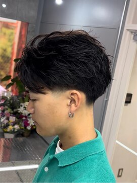 刈部倶楽舞 難波店 テーパーフェード×メンズパーマ
