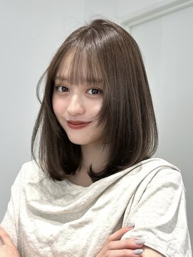 コア 表参道(COA) ボブ／レイヤーカット／グレージュカラー／表参道