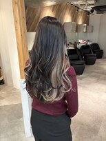 アイリー 名古屋(A/LEE) インナーカラー/グレージュ