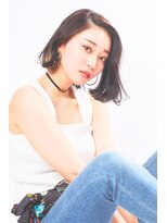 ヘアサロン アティリー(Hair Salon Attirer)&nbsp;外ハネから見えるインナーカラー【Attirer 飯田裕之】