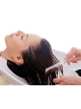 男女問わずオススメ♪コリをほぐし、日々の疲れや身体、心までもリフレッシュできるヘッドスパが人気です☆