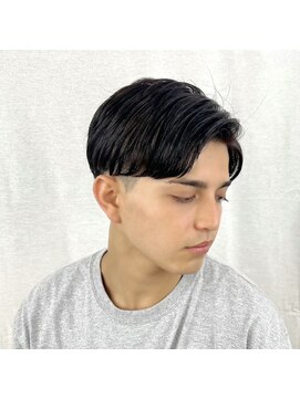 チューズデー(TUESDAY) アップバングショート