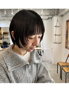 カウチ(Kauti) 前上がりボブ 切りっぱなし