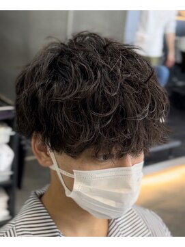 バース バイ ハピネス(BIRTH by happiness) ツイストスパイラルパーマツイストパーマメンズマッシュパーマ