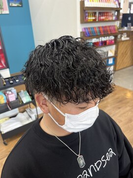 ルッカヘアガーデン バイ ラッシュゴールド(RUCCA HAIR GARDEN by LUSH GOLD) 強め波巻きパーマ