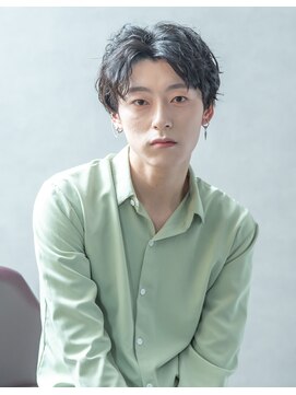 サロンズ フジサン 藤三広店(SALONS) 清潔感アップバング