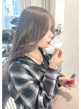 ユーフォリア 池袋東口駅前店(Euphoria) 透明感抜群♪20代30代ダブルカラーブリーチオリーブグレージュ