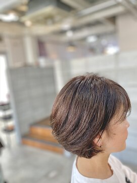 ルーファス 恵比寿 渋谷(Ruufus) 素敵な大人の柔らか丸みショートボブ　　　　2503