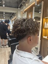 ルースト 渋谷店(ROOST)&nbsp;[大人の色気]ブラウン金メッシュ×パーマ