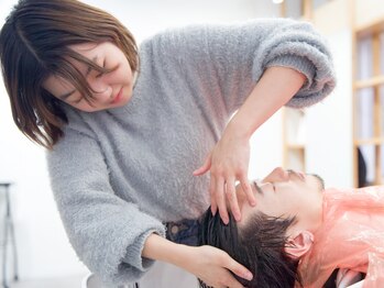 ハントフォーメン(HUNT FOR MEN)の写真/実力派スタイリストが頭皮のお悩みや、髪質に合わせた施術をご提案!頭皮から潤いを与え、健やかな髪へ。