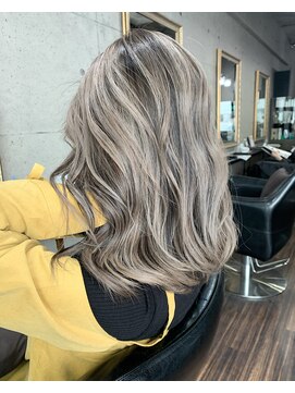 モルト 麻生(molt) バレイヤージュ